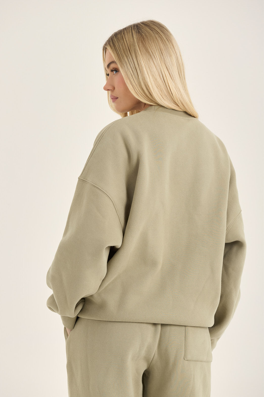 LOOM Oversized Sweatshirt