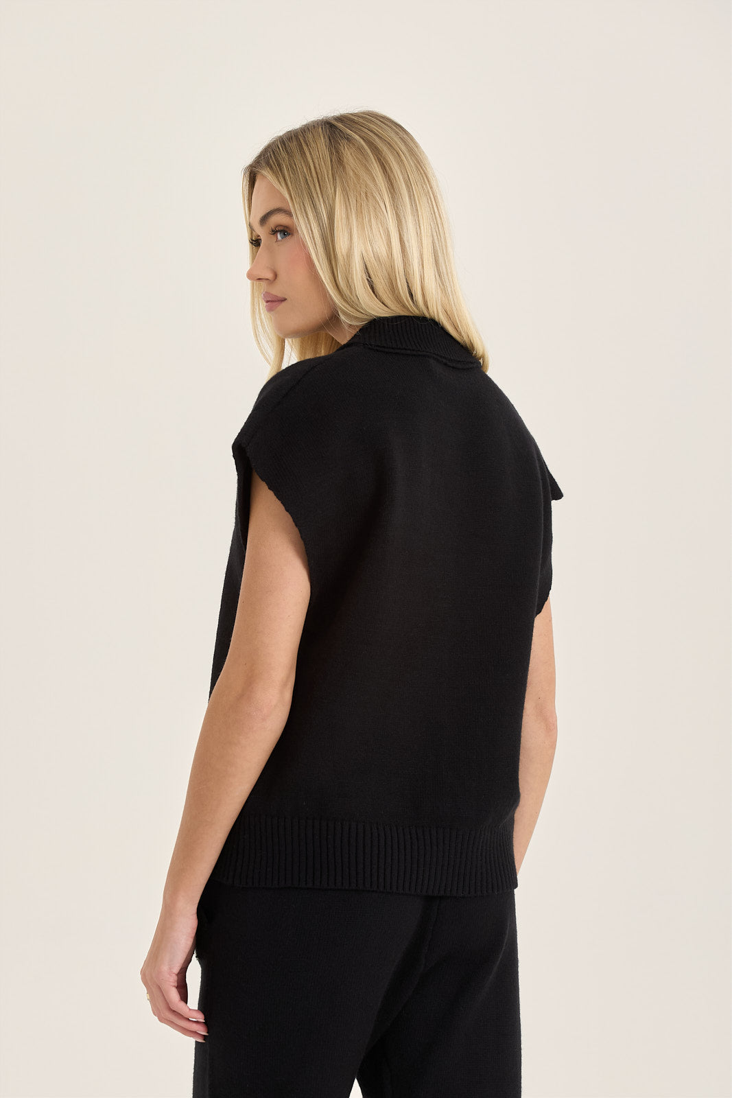 LOOM Soft Knit Sleeveless Collared Cardigan